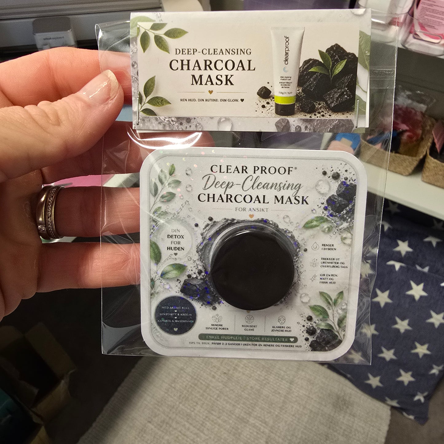 Toppkort charcoal deep cleansing mask 🖤